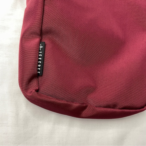 Jeffree Star Exclusive Valentines Maroon Cross Body Bag - Picture 7 of 10